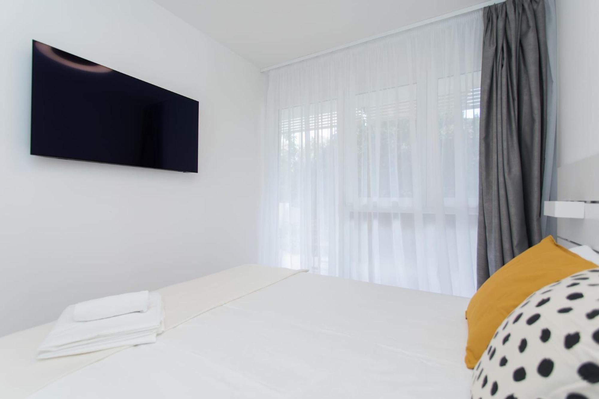 Lumi'S Perfect Place Near Beach With Garden & Free Public Parking Спліт Екстер'єр фото